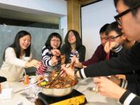 Students enjoying the Poon Choi Banquet